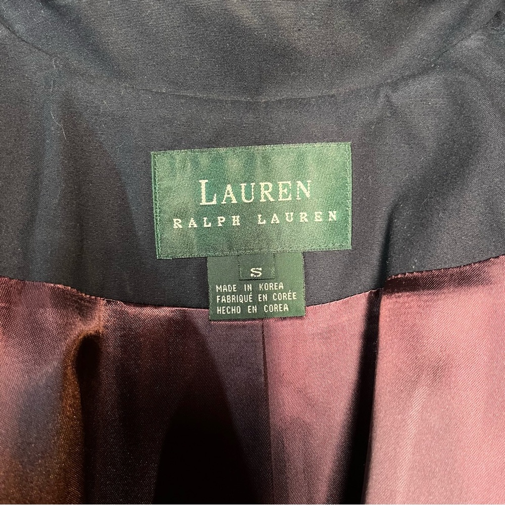 Lauren Ralph Lauren trench coat. - Picture 12 of 14